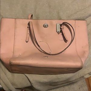 I’m selling one of my old coach bags